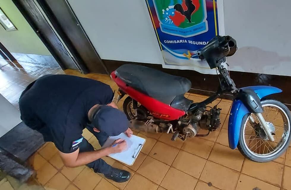 Recuperan motocicleta con pedido de secuestro en Puerto Iguazú
