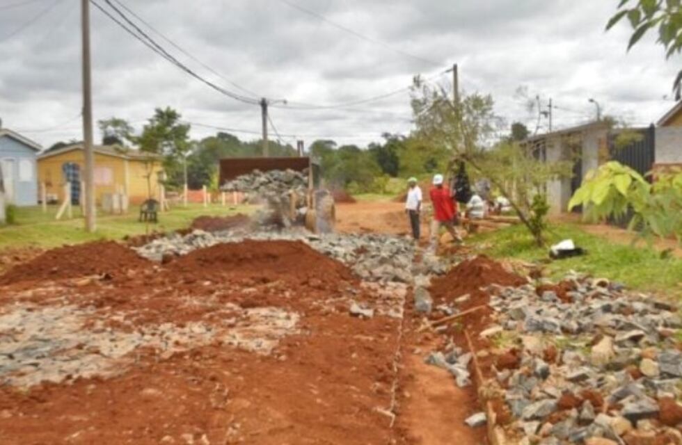 Diferentes frentes de obra se realizan de manera simultánea en varias localidades de Misiones