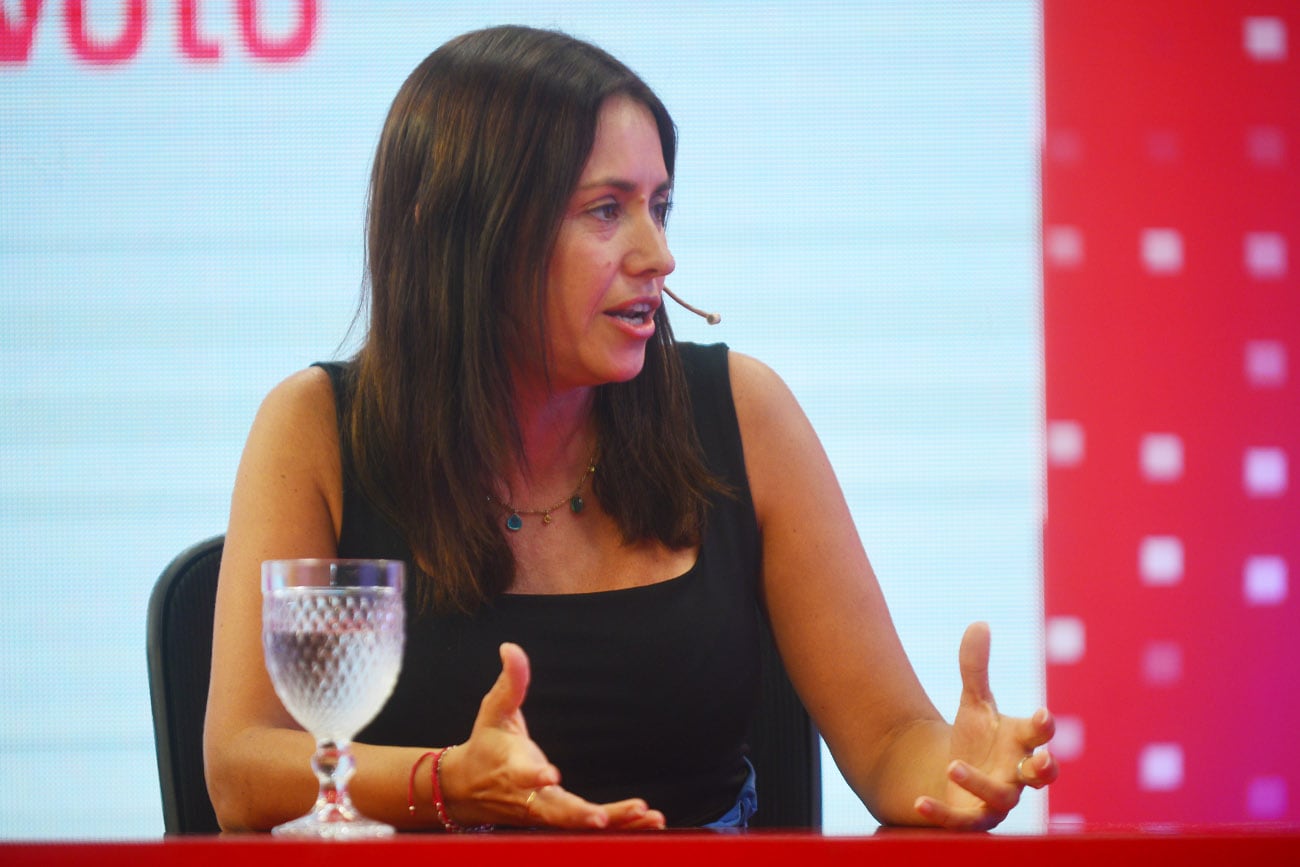 Carolina Basualdo en el programa Voz y Voto.  (Nicolás Bravo / La Voz)