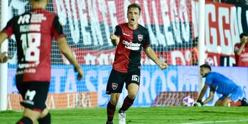 Newell's ganó en su casa