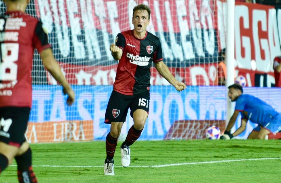 Newell’s sumó una victoria ante Barracas Central con un cabezazo de palomita de Facundo Mansilla