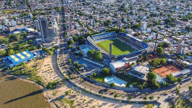 El estadio Gigante de Arroyito se prepara para recibir de nuevo a los hinchas de Rosario Central tras 18 meses.