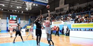 Instituto derrotó a Oberá en Misiones, primer compromiso en su segunda salida a la ruta (@InstitutoACC).