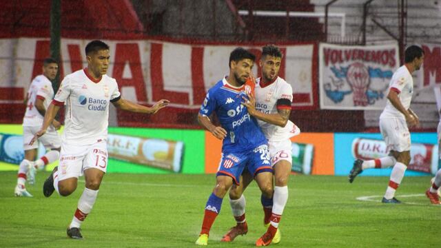 Los visitantes fueron más claros durante la primera etapa. (@cahuracan)