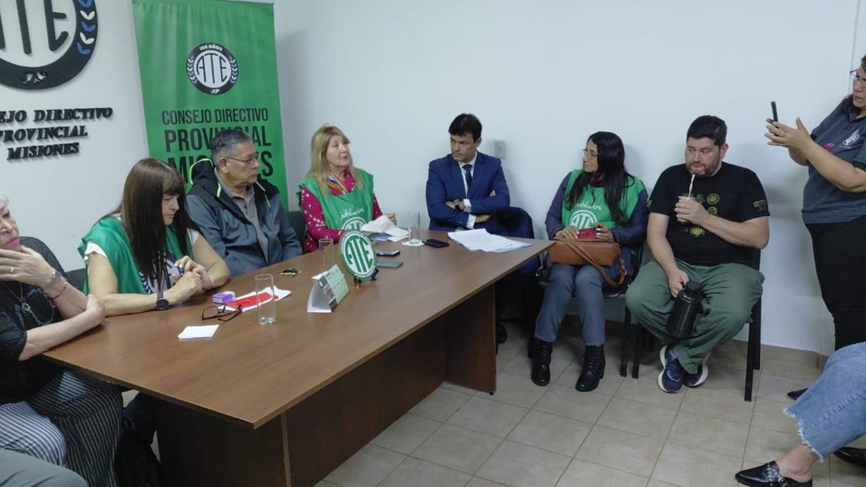 ATE presentó un amparo colectivo para que el PAMI restituya la cobertura total de medicamentos en Misiones.