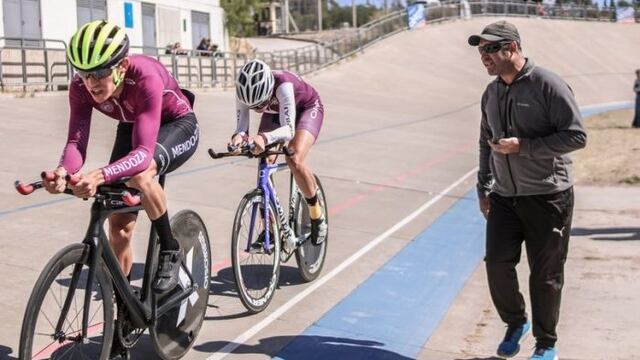 Julieta Benedetti y Emiliano López lograron conquistar la medalla de bronce en Persecución por Equipos Mixta en el cierre del 111° Campeonato Argentino de Ciclismo de Pista.