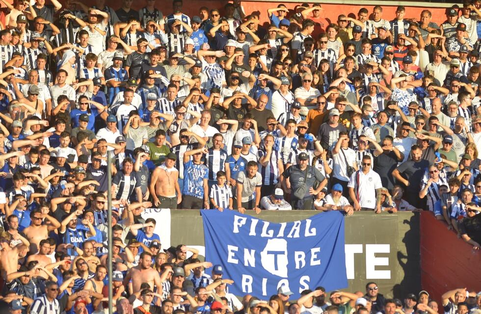 En fotos: Talleres, de “local” en Rosario por Copa Argentina y con una multitud que lo acompañó