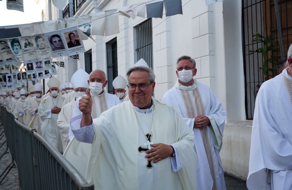 Ángel Sixto Rossi asumió como arzobispo de Córdoba