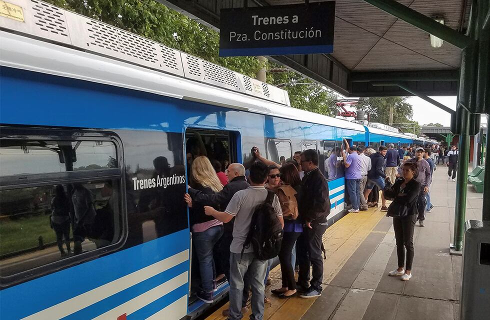 Hay un paro en el tren Roca por una medida de fuerza gremial tras la agresión a un maquinista