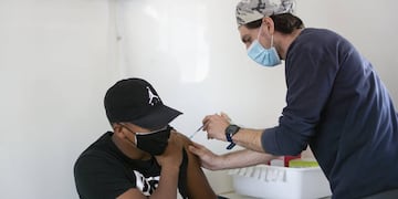 El Gobierno provincial informó que 2.654.760 personas recibieron al menos una vacuna contra el COVID-19.