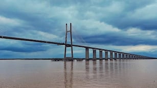 La ciudad amaneció con el cielo gris y buena visibilidad.
