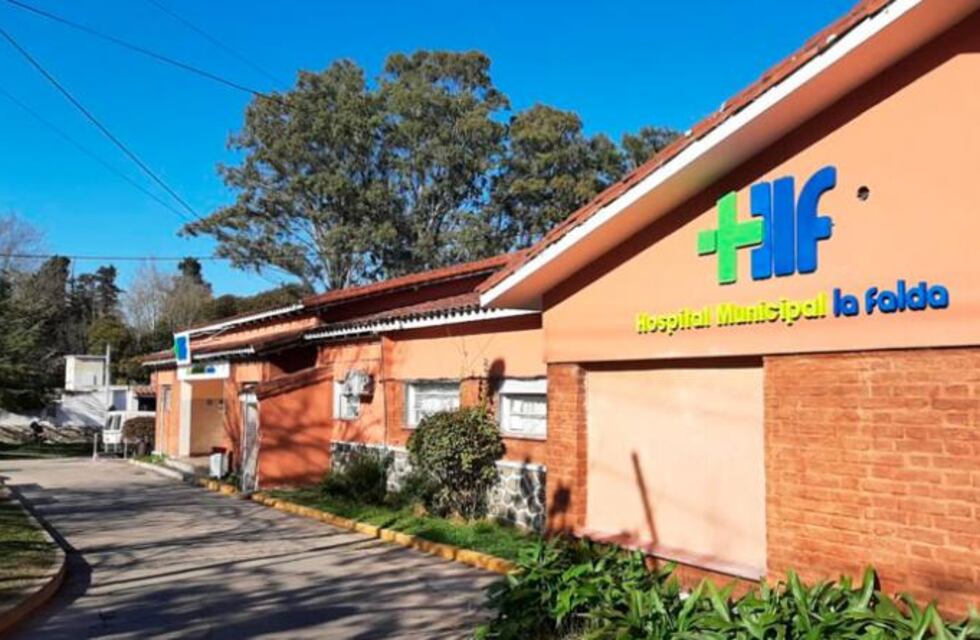 Accidente en La Falda: un motociclista chocó con un perro y fue hospitalizado
