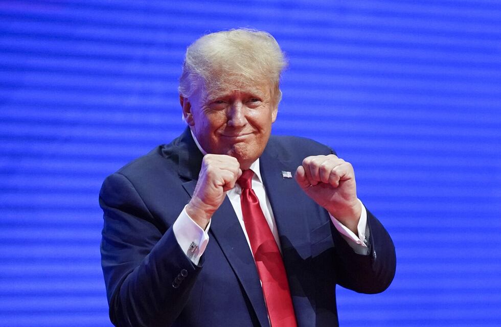 El FBI encontró documentos sobre armas nucleares y operaciones secretas en la casa de Donald Trump