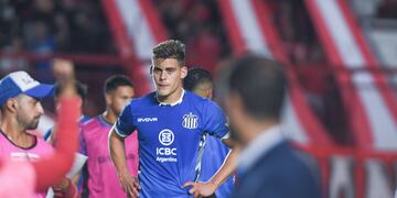 Federico Girotti, de los poco que salvó la ropa en otra derrota de Talleres
(Foto Federico Lopez Claro).