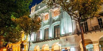 Remodelarán la fachada del Teatro Provincial de Salta