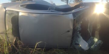 El rodado que volcó en Córdoba.