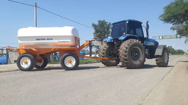 Un tractor regador regador como este participó del accidente (foto ilustrativa)