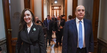 El jefe de Gabinete, Guillermo Francos, y la vicepresidenta Victoria Villarruel en el Senado (Foto: Comunicación Senado)