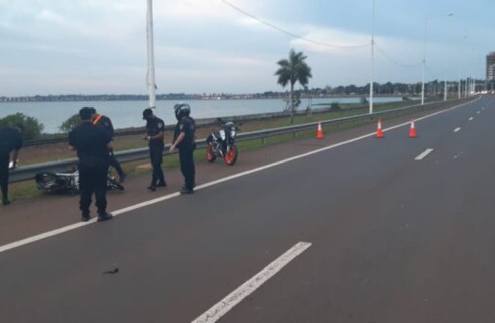 Posadas: un motociclista falleció tras despistar en el acceso sur