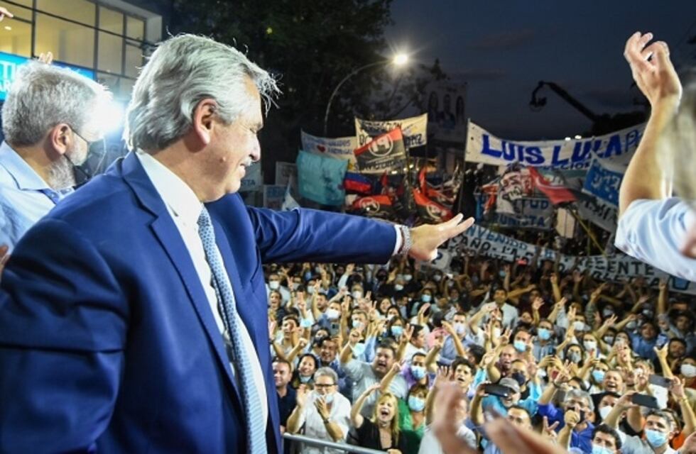 Alberto Fernández: “Hoy, estamos los que queremos una Argentina libre, justa y soberana, y los que se conforman con rendirle cuentas al poder mundial”