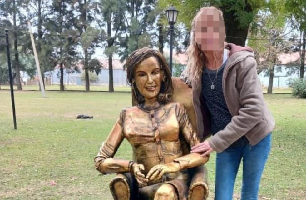Estatua de Mirtha Legrand: la Municipalidad de Villa Cañás respondió al nuevo reclamo
