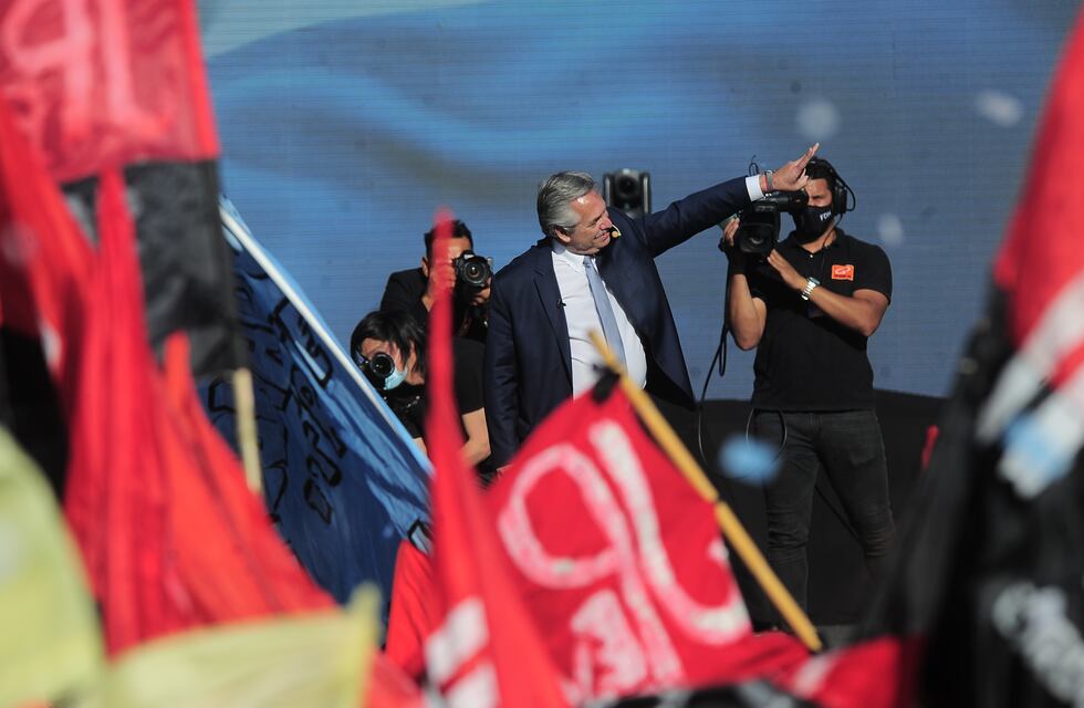 Alberto Fernández en Plaza de Mayo tras la derrota en las Elecciones 2021: “No nos han vencido”