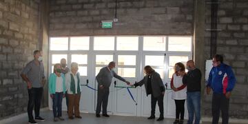 Se inauguró el SUM de la Escuela Nº 17 de Orense