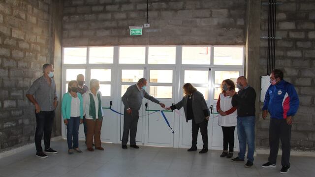 Se inauguró el SUM de la Escuela Nº 17 de Orense