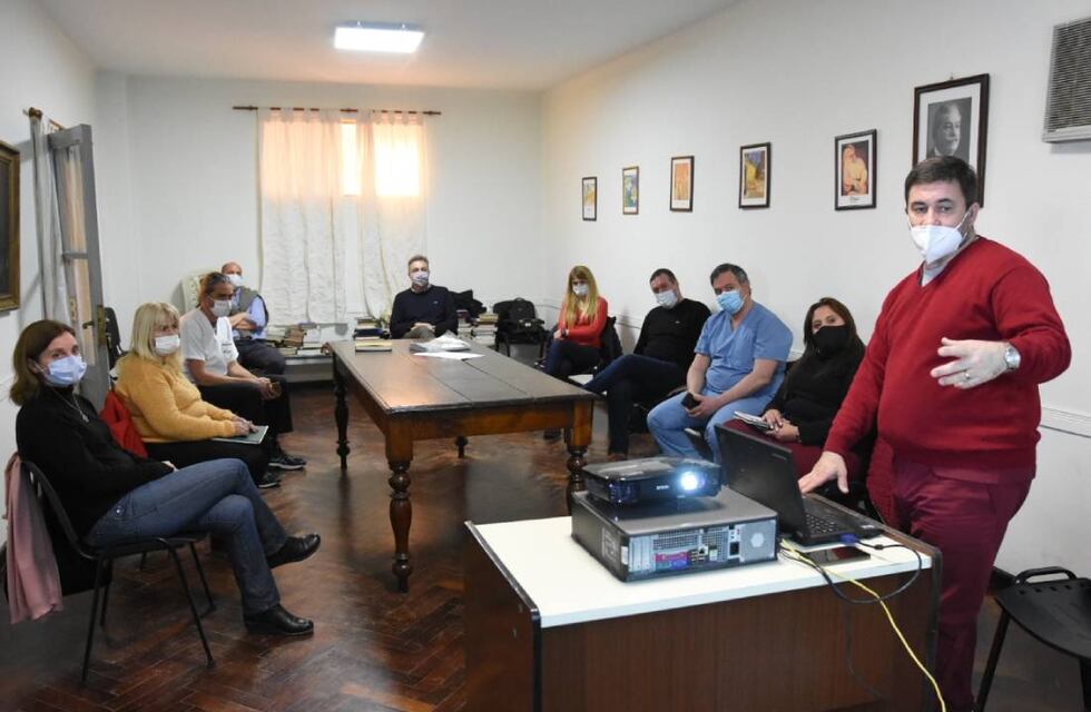 Para el director del Hospital, “el diseño del sistema de salud tiene que ser distinto”