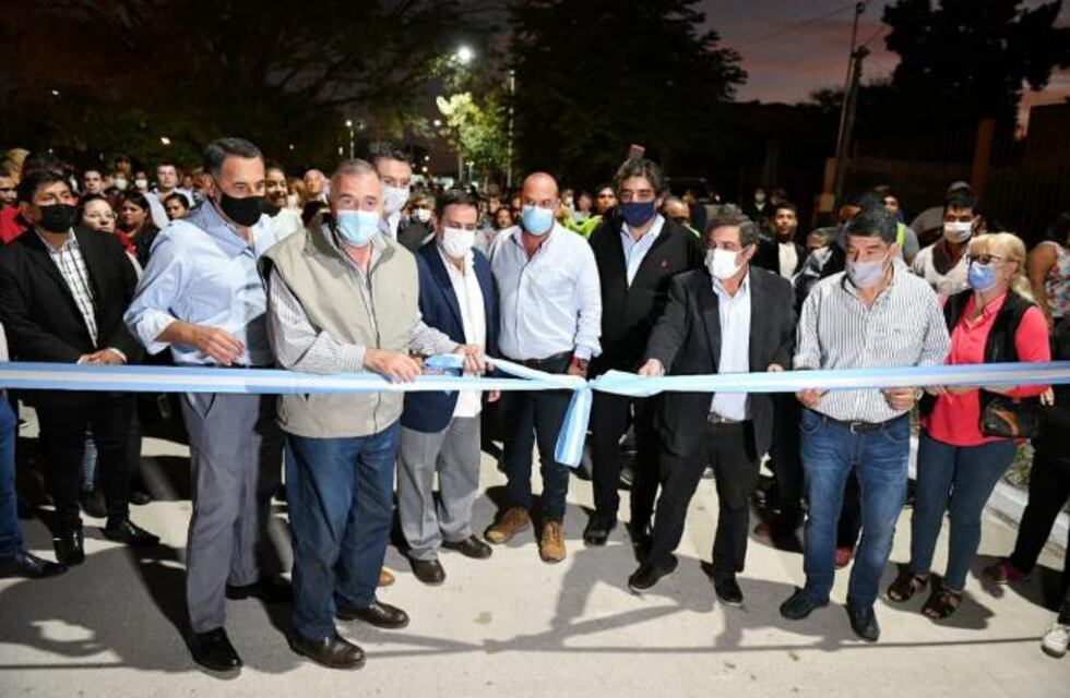 Jaldo inauguró obras en Lules