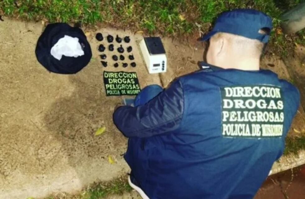 Detuvieron a un motociclista en Santiago del Estero y descubrieron que “repartía” droga