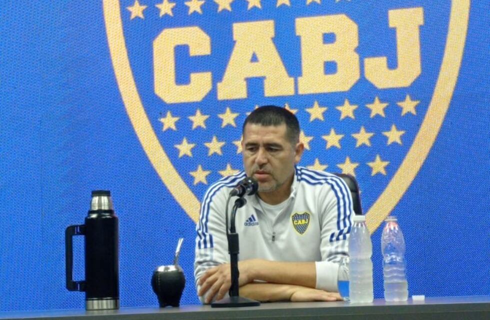 “¿Queremos ser un club de fútbol o ser utilizados para hacer política?”: la pregunta de Riquelme a los socios de Boca