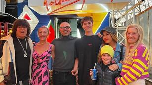 La Mona Jiménez recordó con emoción el primer día que vio a Juanita, la madre de sus tres hijos.