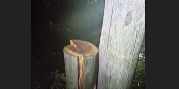 Dos de Mayo: vandalizaron un poste de luz y dejaron sin energía eléctrica a todo el municipio.