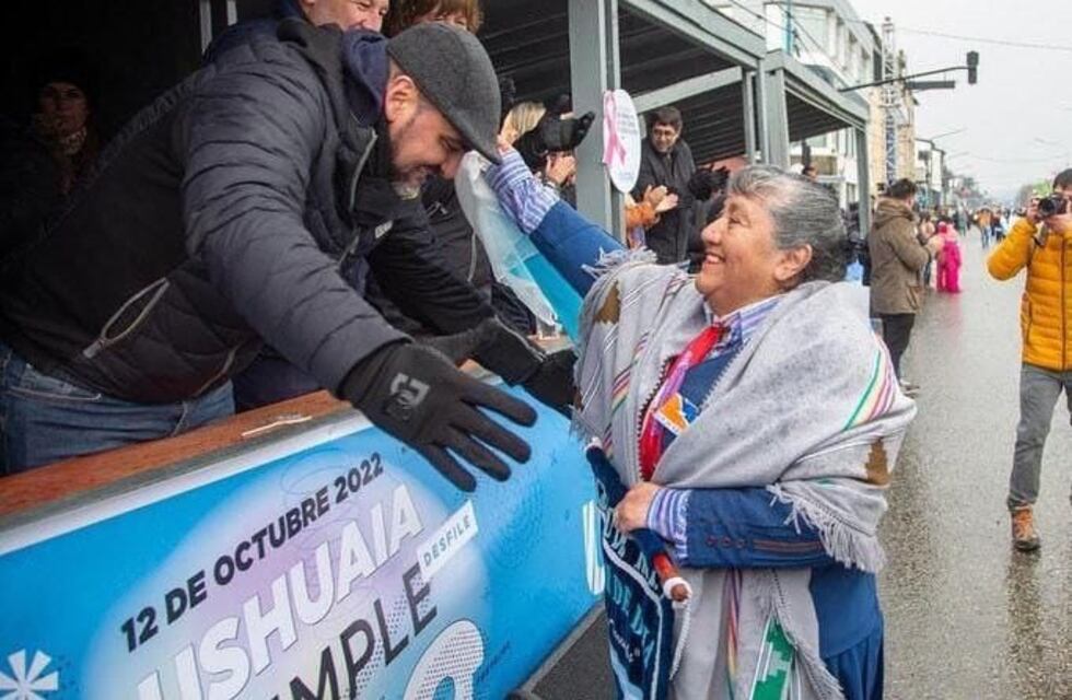 Vuoto encabezó el exitoso desfile por el 138° Aniversario de Ushuaia