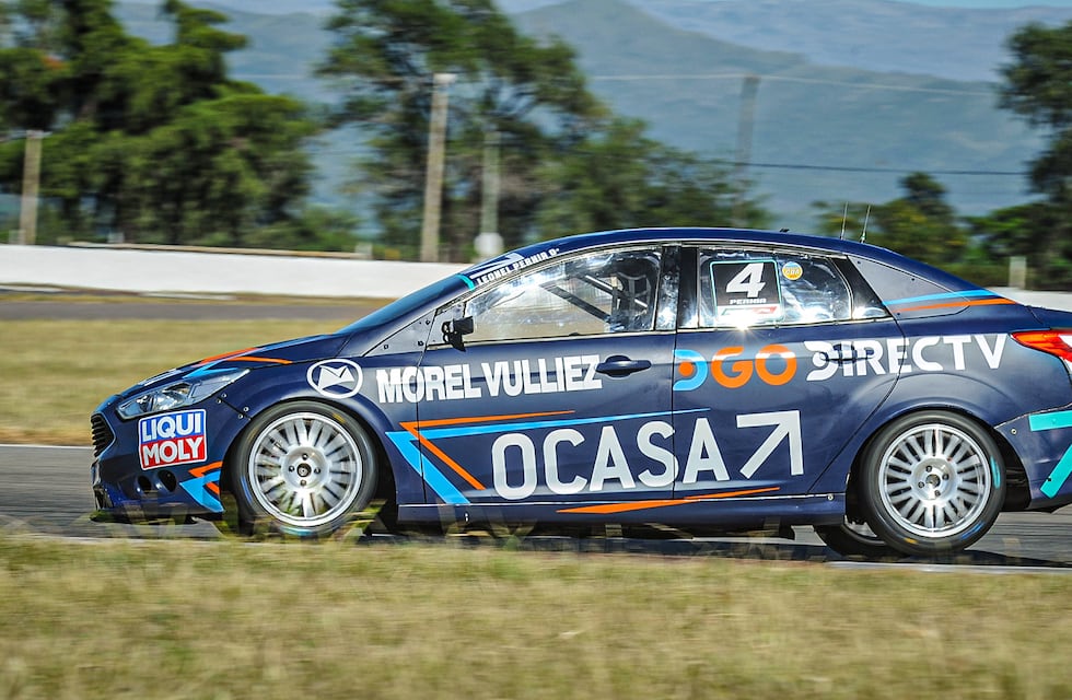 El tandilense Leonel Pernía ganó la final de la clase 3 del Turismo Nacional