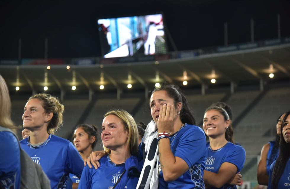 Video: El homenaje de Talleres a Florencia Pianello, goleadora histórica