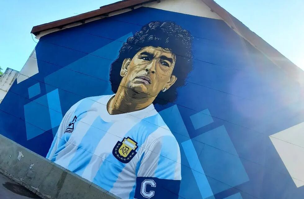 Fiebre Mundialista: Diego Maradona tiene su mural en la ciudad de Arroyito