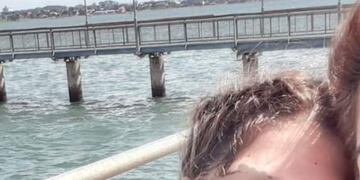 La joven fue localizada caminando por la avenida Uruguay casi Maipú, en buen estado de salud.