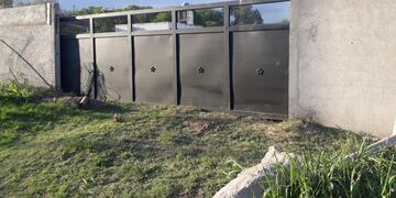 Robaron un portón de seis metros, en un domicilio de Alta Gracia.