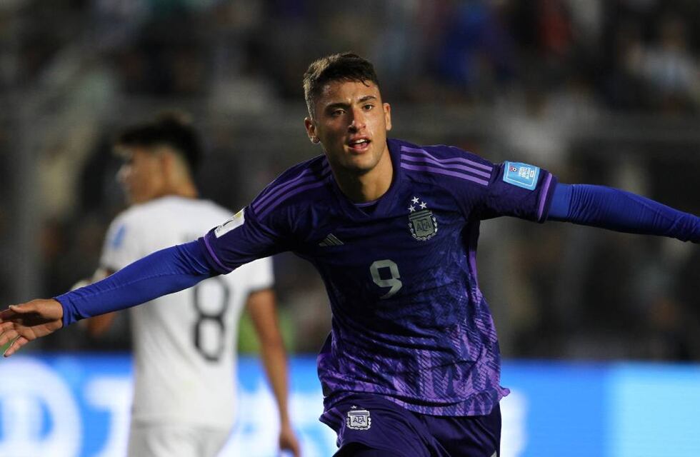 Vuelve el goleador: Rosario Central recuperó a Alejo Veliz para jugar con Instituto