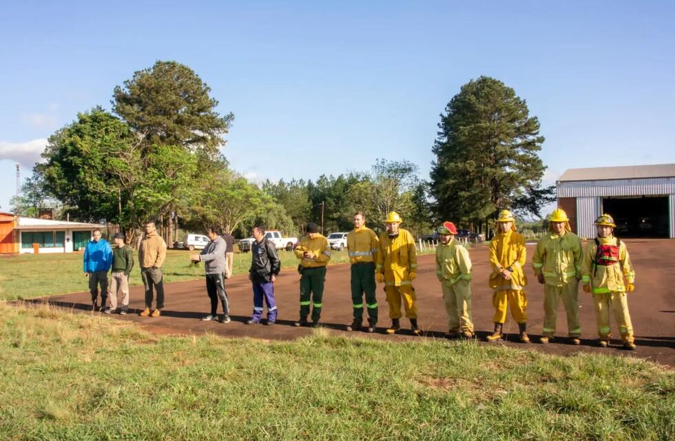 La Dirección de Protección Civil realizó una capacitación en Combate y Prevención de Incendios Forestales