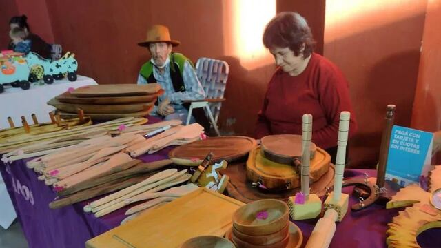 Realizaron una feria de artesanos en Ruiz de Montoya por el mes aniversario.