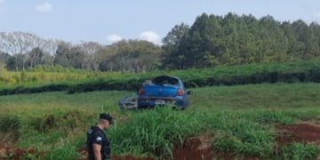 25 de Mayo: hallan abandonado un automóvil que habría despistado.