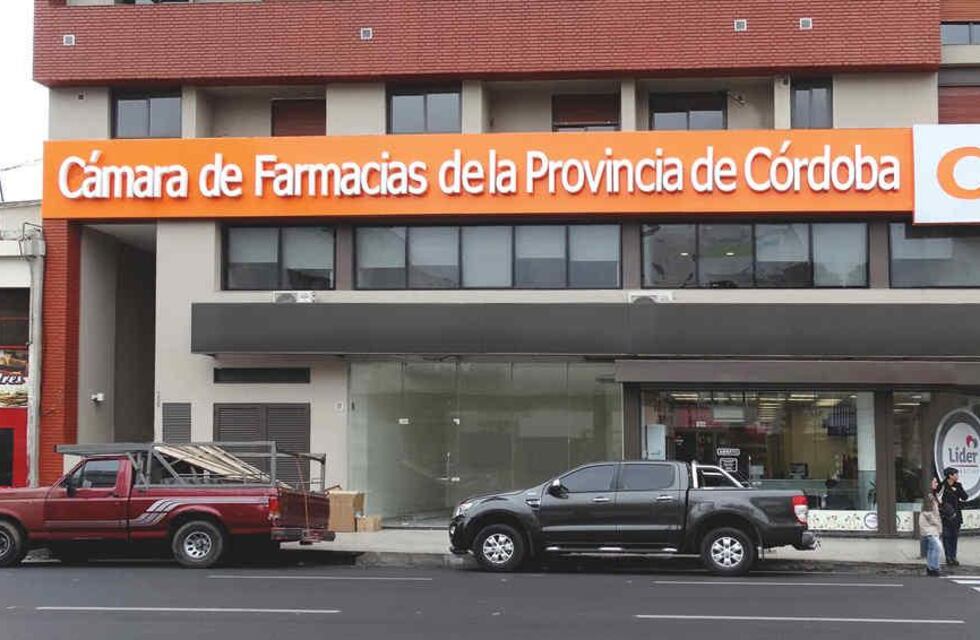 Covid en Córdoba: advierten que podría haber demoras en la vacunación en farmacias