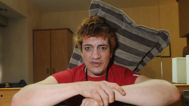 La cancelación del inicio del juicio se debe a un informe que determinó que el artista sufre de una incapacidad mental.