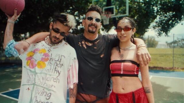Mau y Ricky junto a María Becerra.