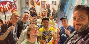 Los músicos se encontraron en la sala de grabación de Los Caligaris. ¿Se viene una colaboración?