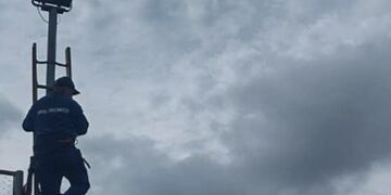 Renuevan luminaria y reflectores en Puerto Iguazú-