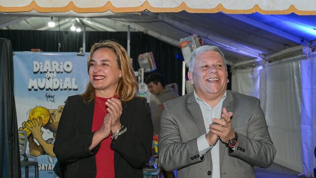 Myrian Prunotto y Gustavo Benedetti en la Feria del Libro Arroyito